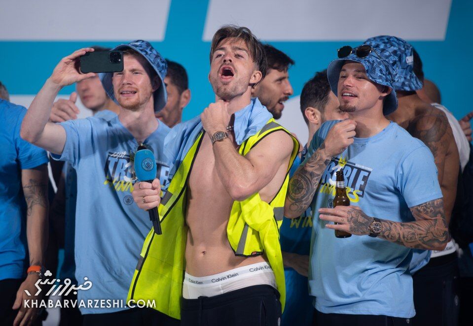 تصاویر ساعتهای خاص بر دستان قهرمانان خاص/ چند میلیون پوند ساعت روی دست آبیها