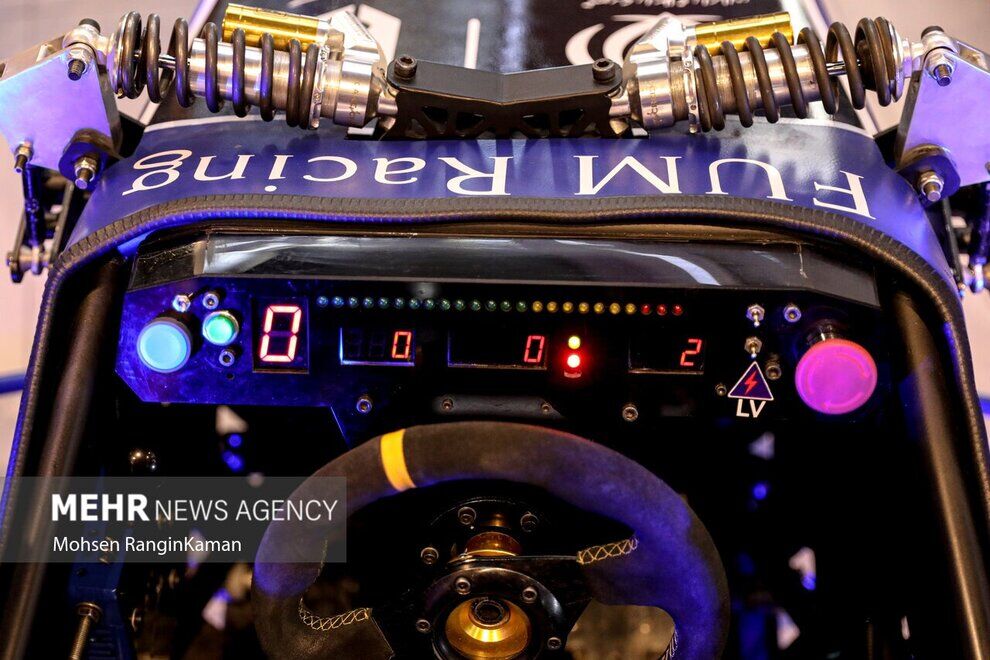 عکس| یک خودرو ایرانی در مسابقه فرمول یک ایتالیا شرکت میکند