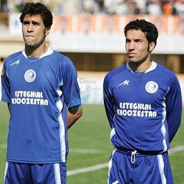 تصویری باورنکردنی از آقای گل فوتبال ایران/ بازنشستگی یک معلم پس از ۳۰ سال خدمت