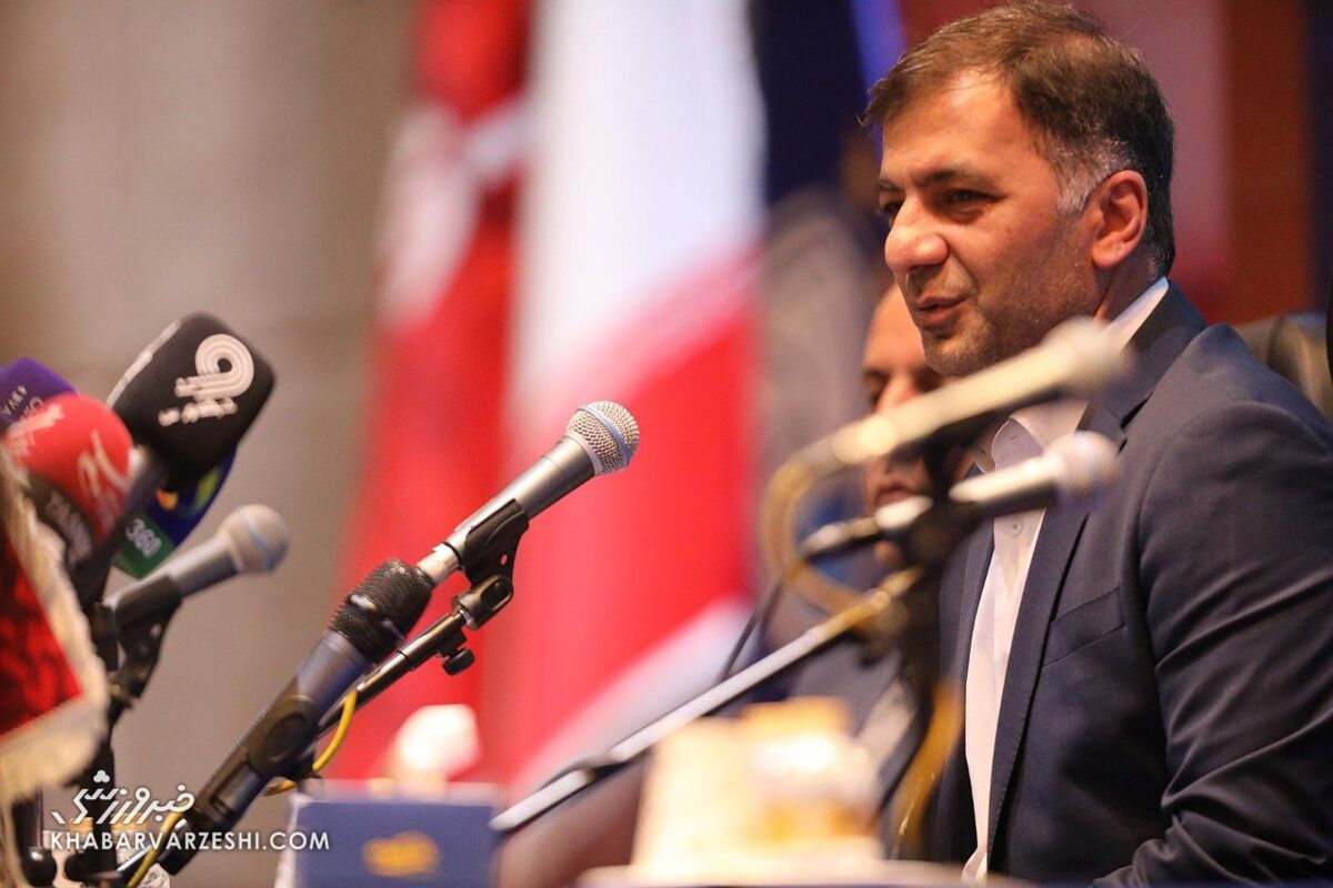 توصیه جالب حجت کریمی؛ مدیران فعلی را با اسنپ پس بفرستید/ در کدام دوره مدیر باشگاه حقوق ۶۰میلیونی گرفته؟/ موافق عزل نکونام حالا حامی او شده است! توصیه جالب حجت کریمی؛ مدیران فعلی را با اسنپ پس بفرستید/ در کدام دوره مدیر باشگاه حقوق ۶۰میلیونی گرفته؟/ موافق عزل نکونام حالا حامی او شده است!