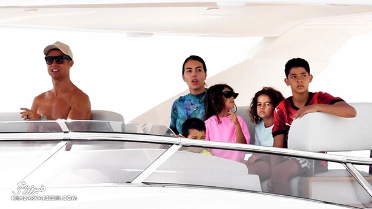 عکس| تصاویر لو رفته از خوشگذرانی جورجینا و رونالدو روی قایق تفریحی لوکس در ایتالیا