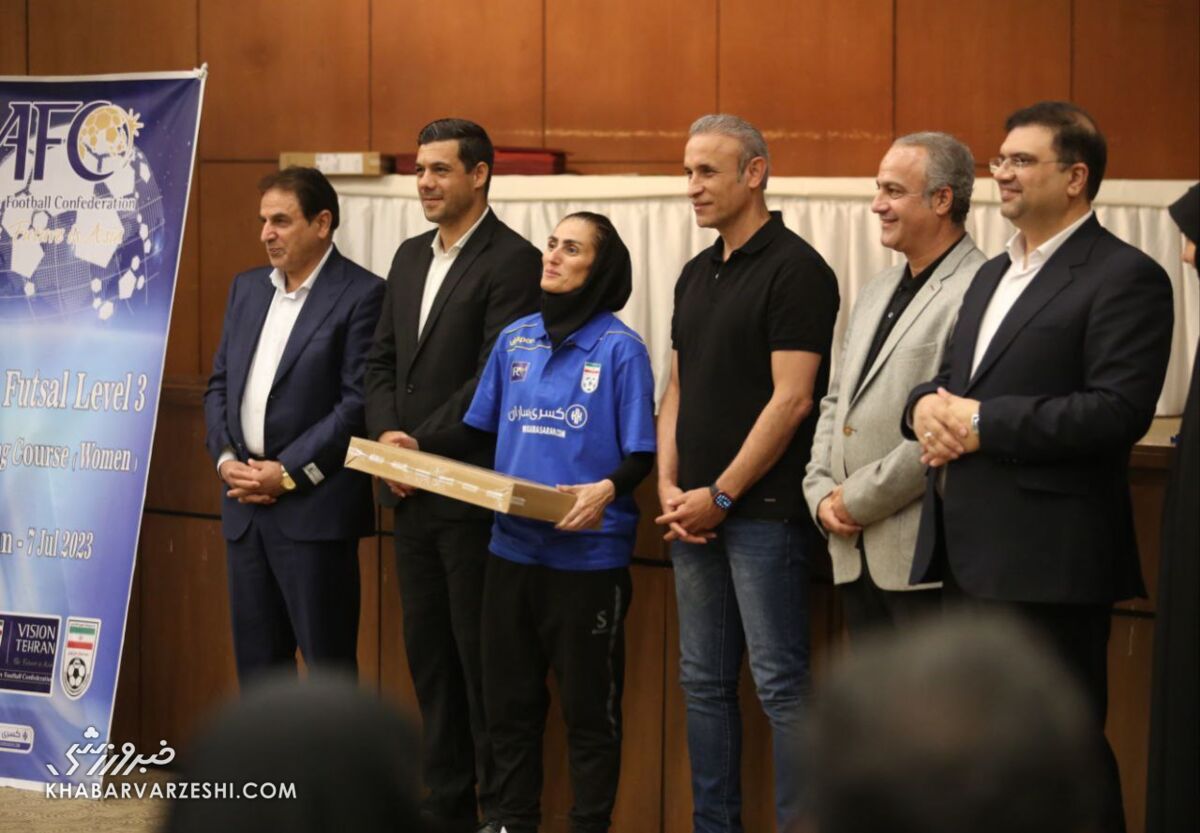 گل&zwnj;محمدی: فوتبالِ خوبی از مربیان ایرانی دیده&zwnj;ایم/ آنها در سطح بالای آسیا هم خیلی راحت کار می&zwnj;کنند