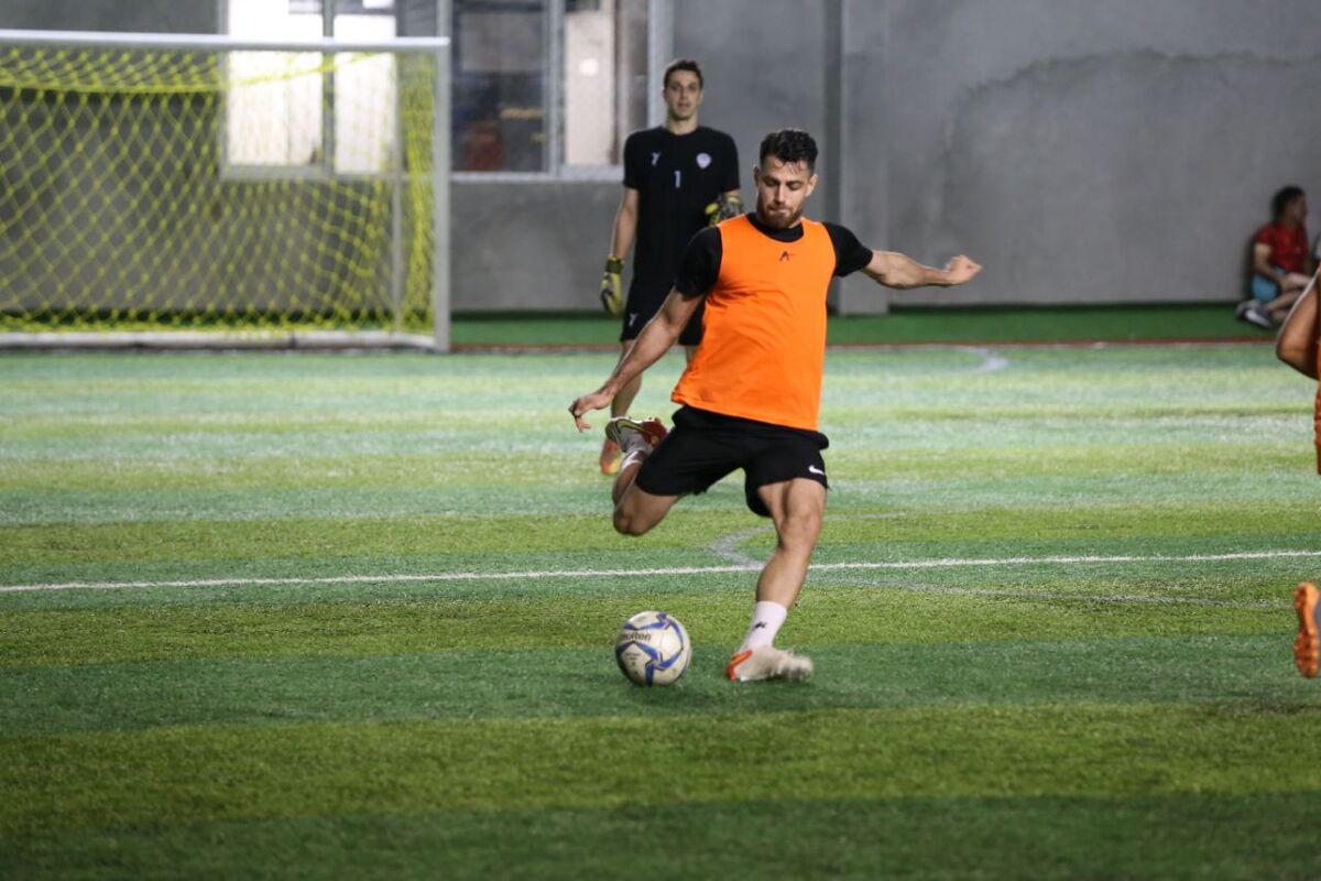 تصاویر| مدافع پرسپولیس و مهاجم استقلالی در یک دورهمی!