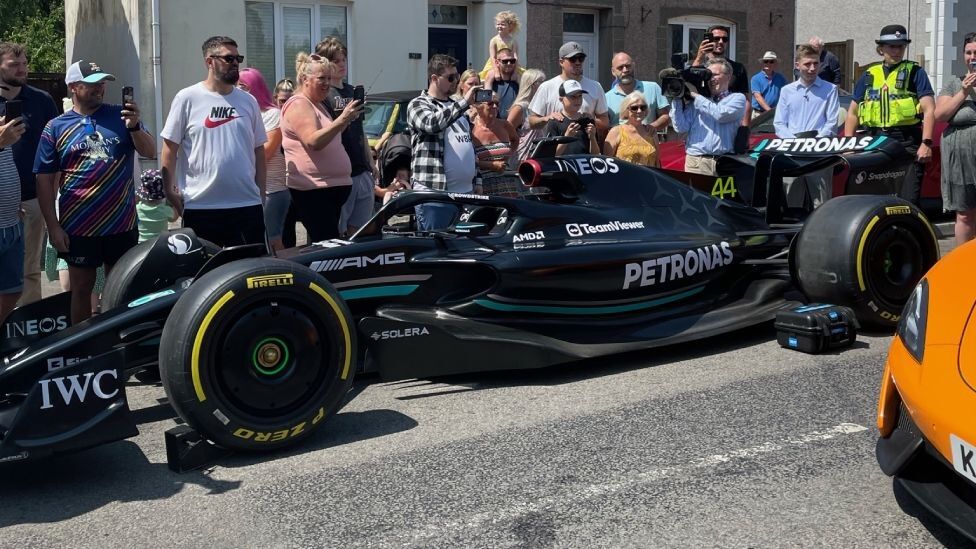 رفتار مرسدس بنز با کودک سرطانی جهانی شد