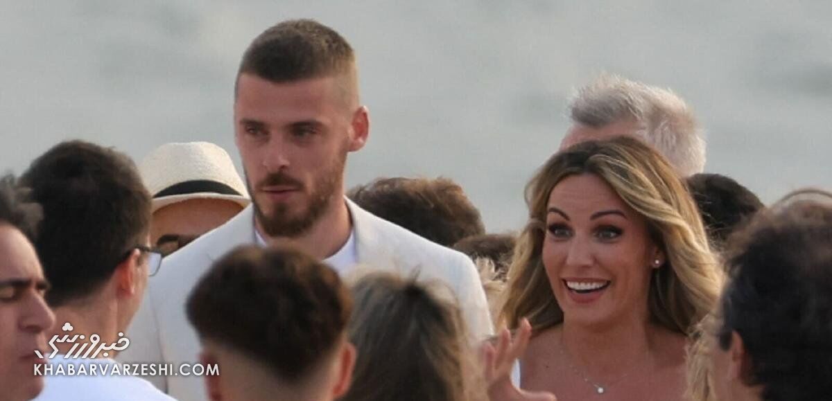 حمله به کامنت عجیب باشگاه؛ او را آزاد کردید حالا عروسیاش را تبریک میگویید؟/ با اسطورهها اینگونه رفتار میکنید؟