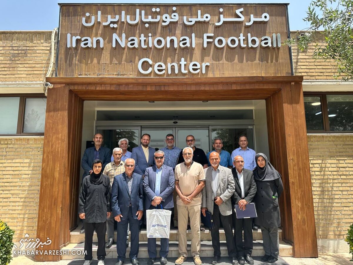عکس| حکم اعضای کانون مربیان فوتبال ایران صادر شد