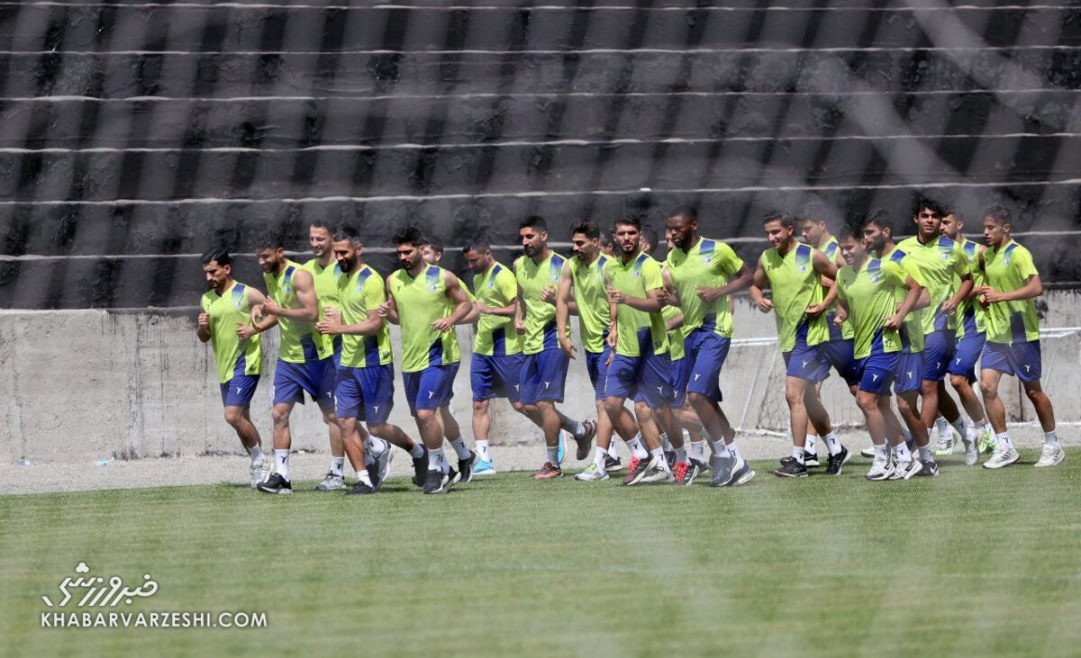 سورپرایز نکونام برای هواداران و ویسی/ چه کسی در آبادان دروازهبان استقلال است! سورپرایز نکونام برای هواداران و ویسی/ چه کسی در آبادان دروازهبان استقلال است!