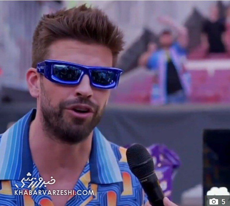 عکس| تیپ عجیب پیکه در مسابقات بوکس/ کل ورزشگاه او را هو کردند