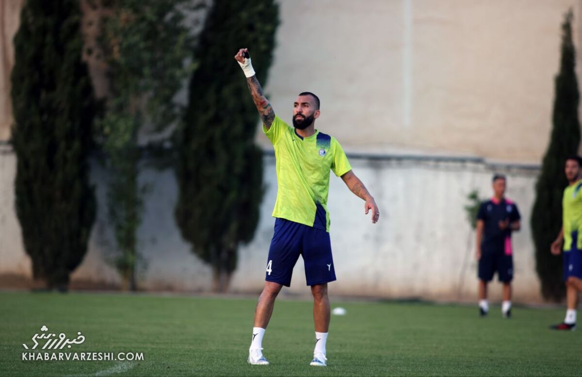 عکس| خبر خوب به نکونام؛ ستاره ملیپوش در تمرین استقلال با حضور دو چهره ویژه!