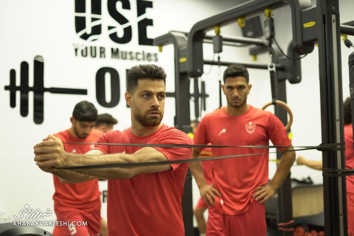 برگزاری تمرین صبح جمعه پرسپولیس/ سرخها به سالن رفتند