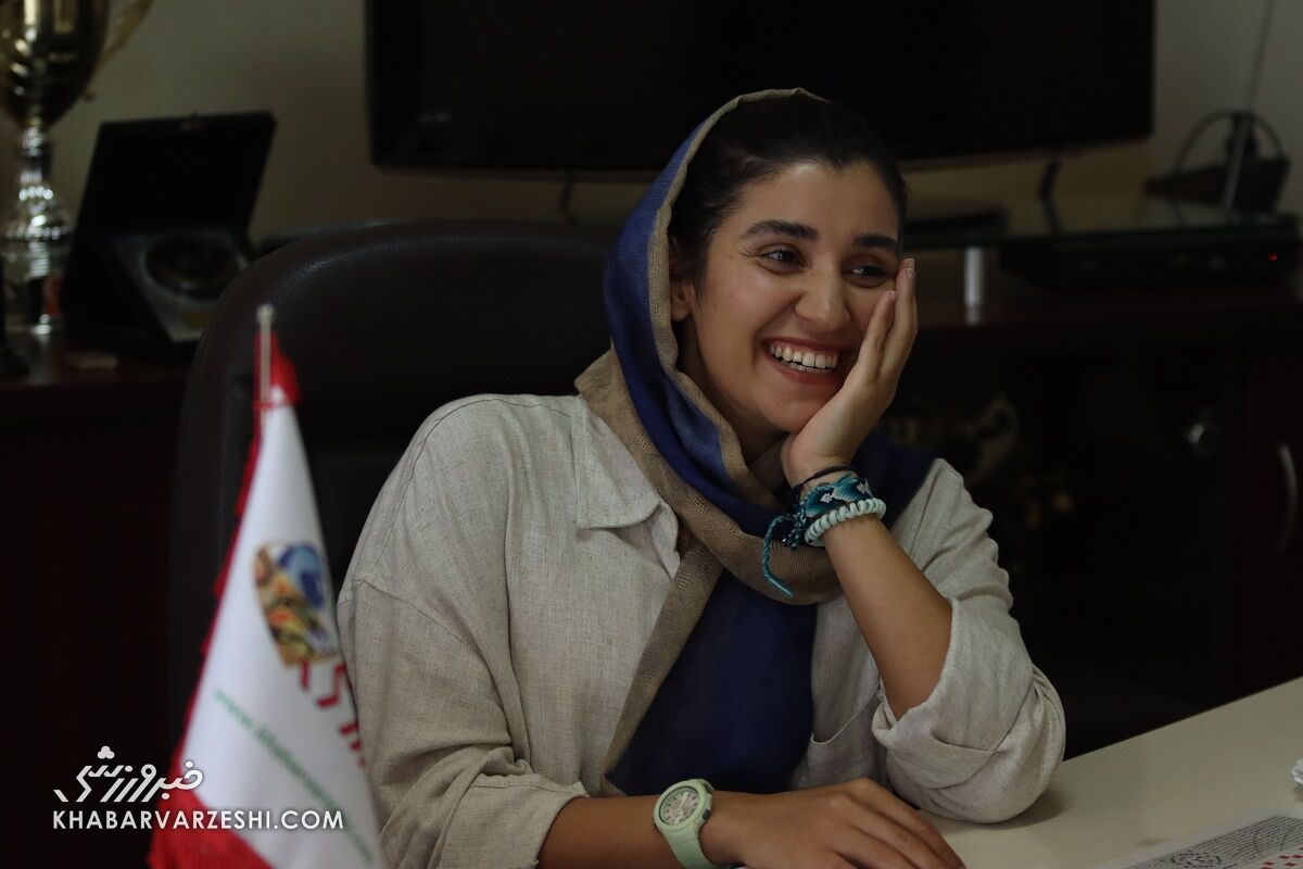 زهرا لطفآبادی