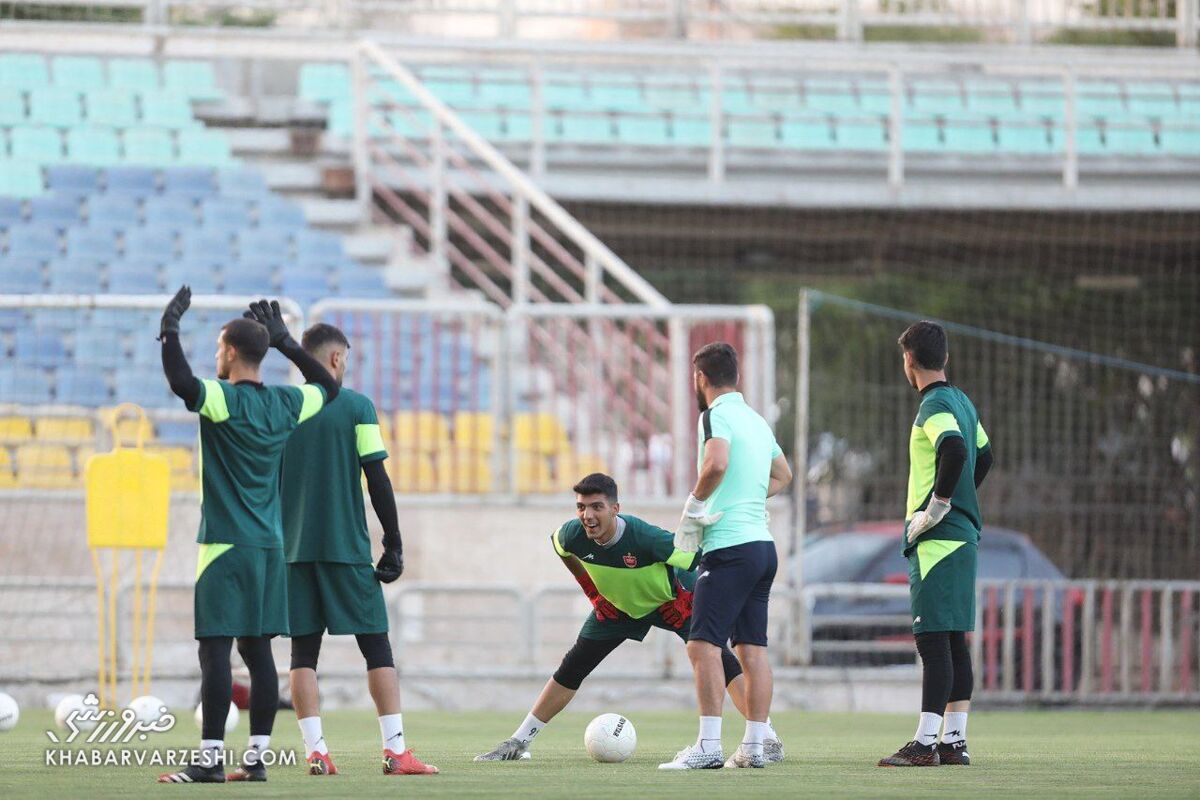 اقدام غیرمنطقی پرسپولیس در نقل و انتقالات