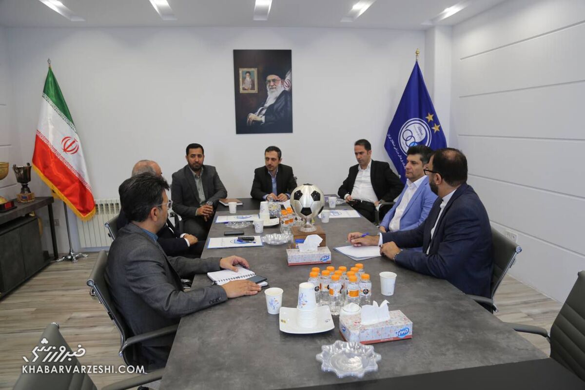 دلیل تغییر هیئت مدیره استقلال مشخص شد دلیل تغییر هیئت مدیره استقلال مشخص شد