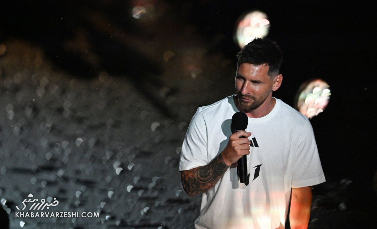 حواشی عجیب در مراسم معرفی لیونل مسی در اینترمیامی/ از حضور بز تا پخش ضعیف اپل تیوی!