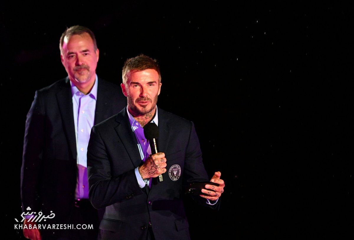 حواشی عجیب در مراسم معرفی لیونل مسی در اینترمیامی/ از حضور بز تا پخش ضعیف اپل تیوی!