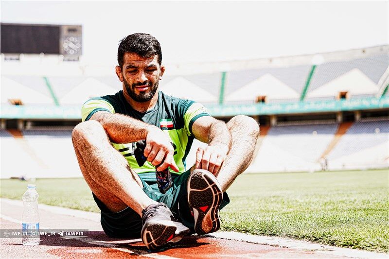 واکنش جالب بیرانوند به تمرینات دروازهبانی سوپراستار کشتی؛ حسن یزدانی میتواند گلر بسیار خوبی شود!/ امیدوارم به تمرین پرسپولیس بیاید