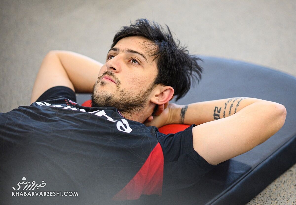 عکس| انتقال بزرگ در نزدیکی سردار آزمون/ ستاره ایران شاگرد آقای خاص عکس| انتقال بزرگ در نزدیکی سردار آزمون/ ستاره ایران شاگرد آقای خاص