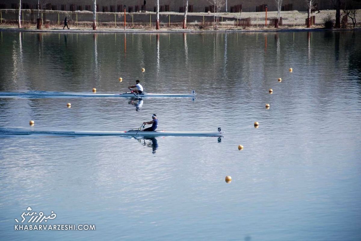 خبر تلخ درباره ورزشگاه آزادی/ مسولان به فریاد ما برسید؛ دریاچه دارد خشک می شود!