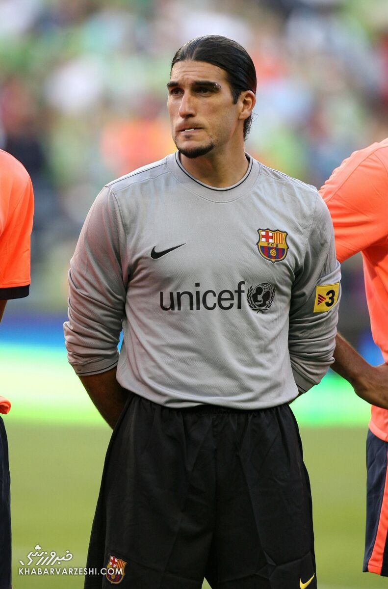 دروازهبان معروف ستاره موسیقی و مربی زومبا شد!