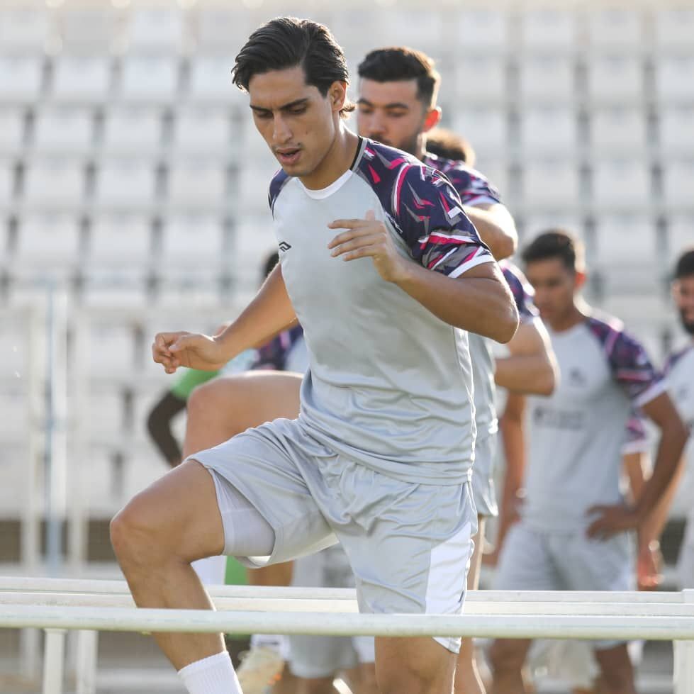 شوک بزرگ به پرشورها؛ ستاره سابق پرسپولیس و استقلال اجازه بازی در لیگ برتر را ندارد؟