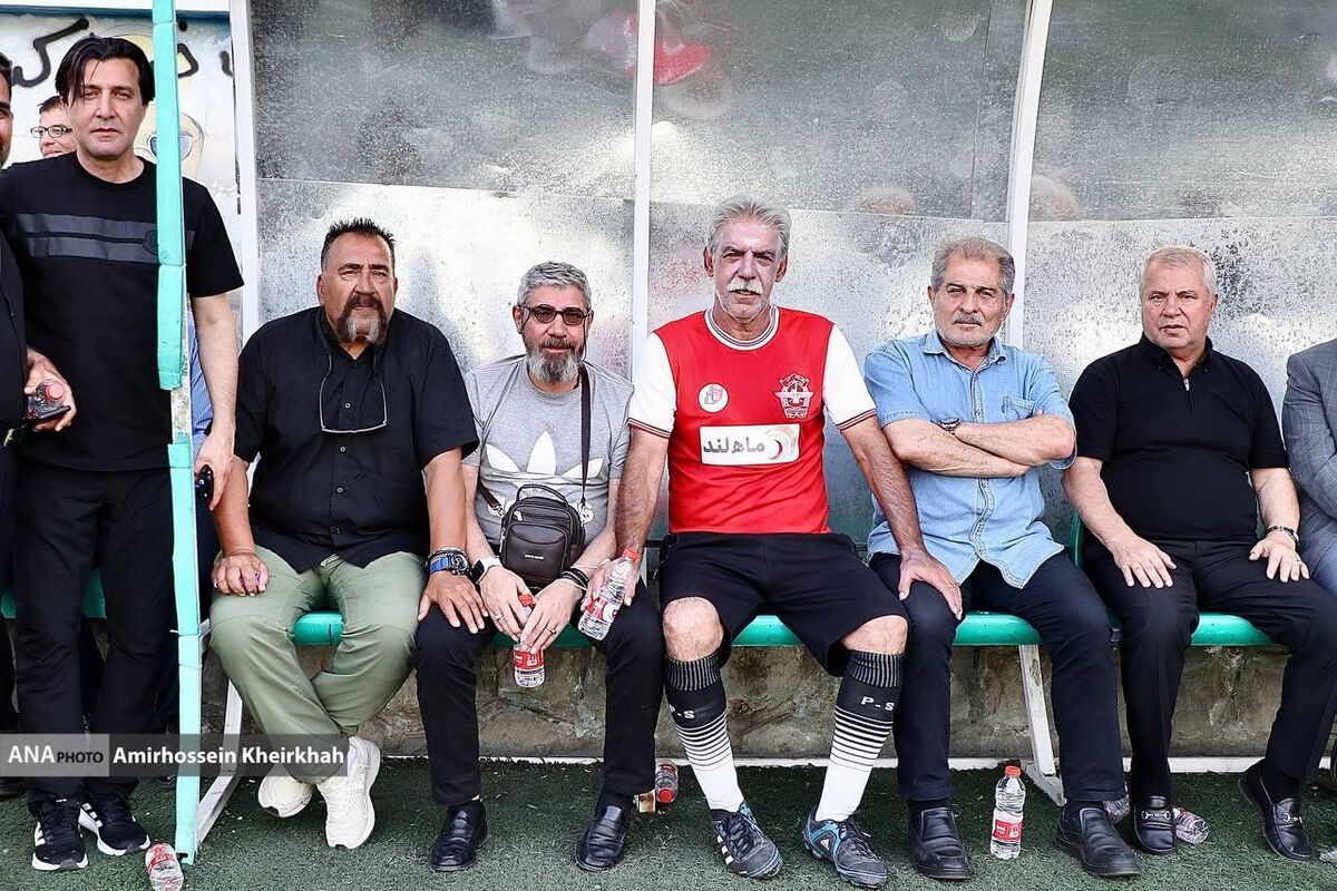 اصلا از بیرانوند خوشم نمیآید/ در فوتبال همه فاسد هستند غیر از علی آقا/ سلطان فساد در فوتبال را اعدام کنید