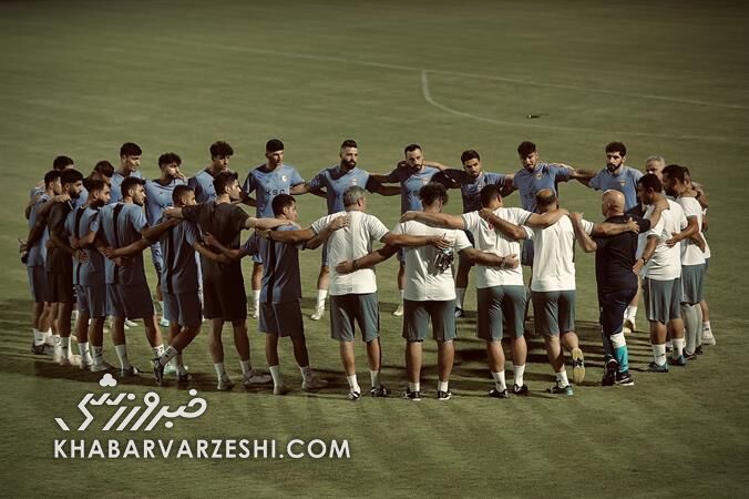 شمارش معکوس برای شناسایی کهکشانیهای لیگ برتر؛ قرمزها در حالت آماده باش!/ پوست موز سپاهان زیر پای پرسپولیس؛ خبری از استقلال نیست؟