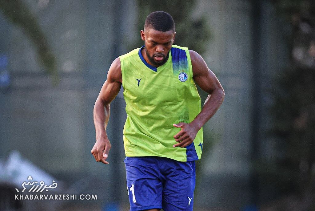 ایرانیها دو بازیکن خارجی استقلال را زدند!