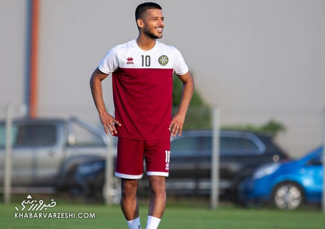 عکس| روزی که پسر استقلال متولد شد/ شروع قایدی با دو دستبند آبی عکس| روزی که پسر استقلال متولد شد/ شروع قایدی با دو دستبند آبی