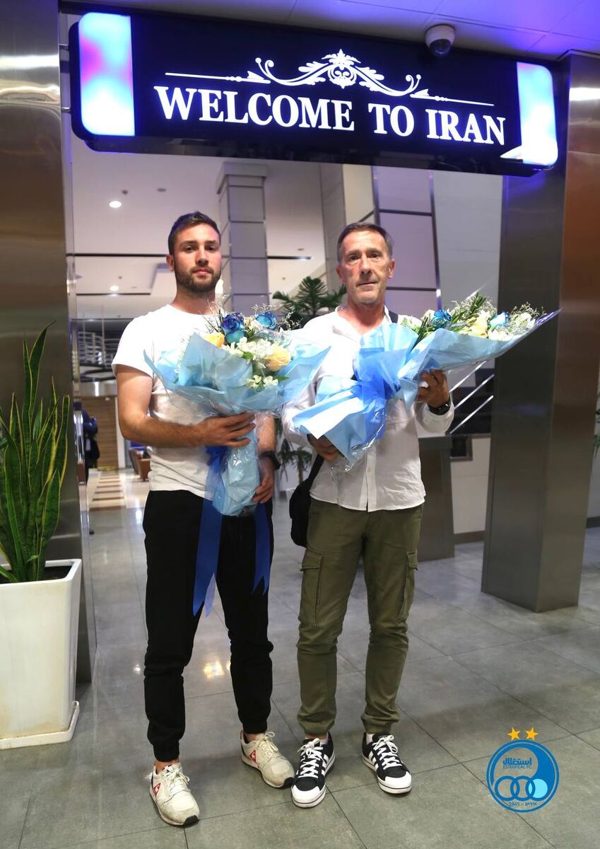 عکس| دو دستیار اسپانیایی نکونام وارد تهران شدند