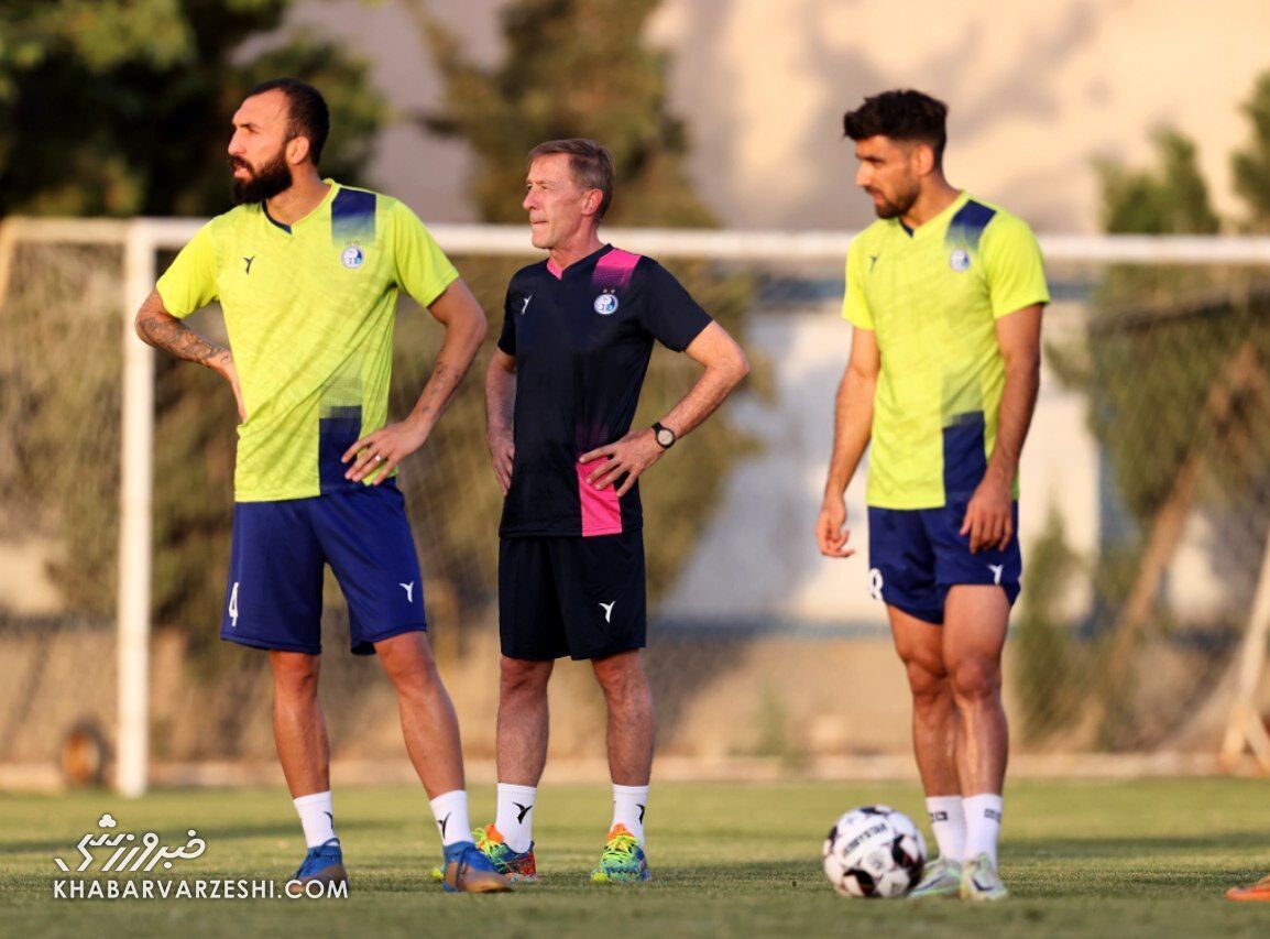 عکس| مربی جدید استقلال خیلی زود دستبهکار شد!