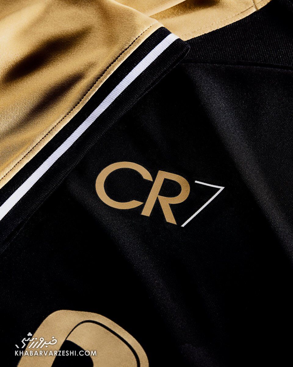 عکس‌| باشگاه محبوب رونالدو به جالب‌ترین شکل ممکن به CR7 ادای احترام کرد/ ۲۰ سال گذشت...