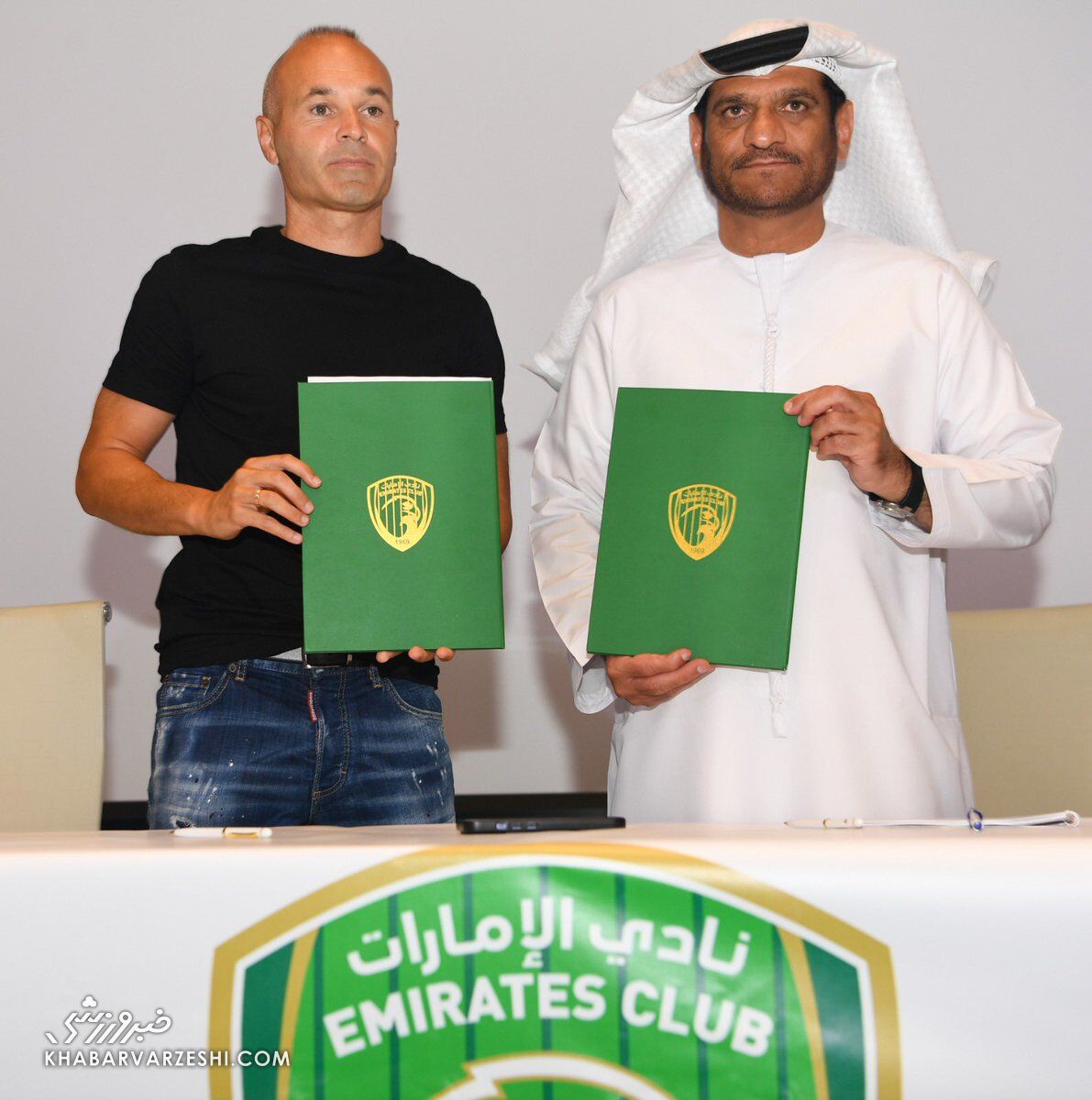 انتخاب عجیب و غیرمنتظره اسطوره بارسلونا/ سفر به خلیج فارس به جای همبازی شدن با مسی!