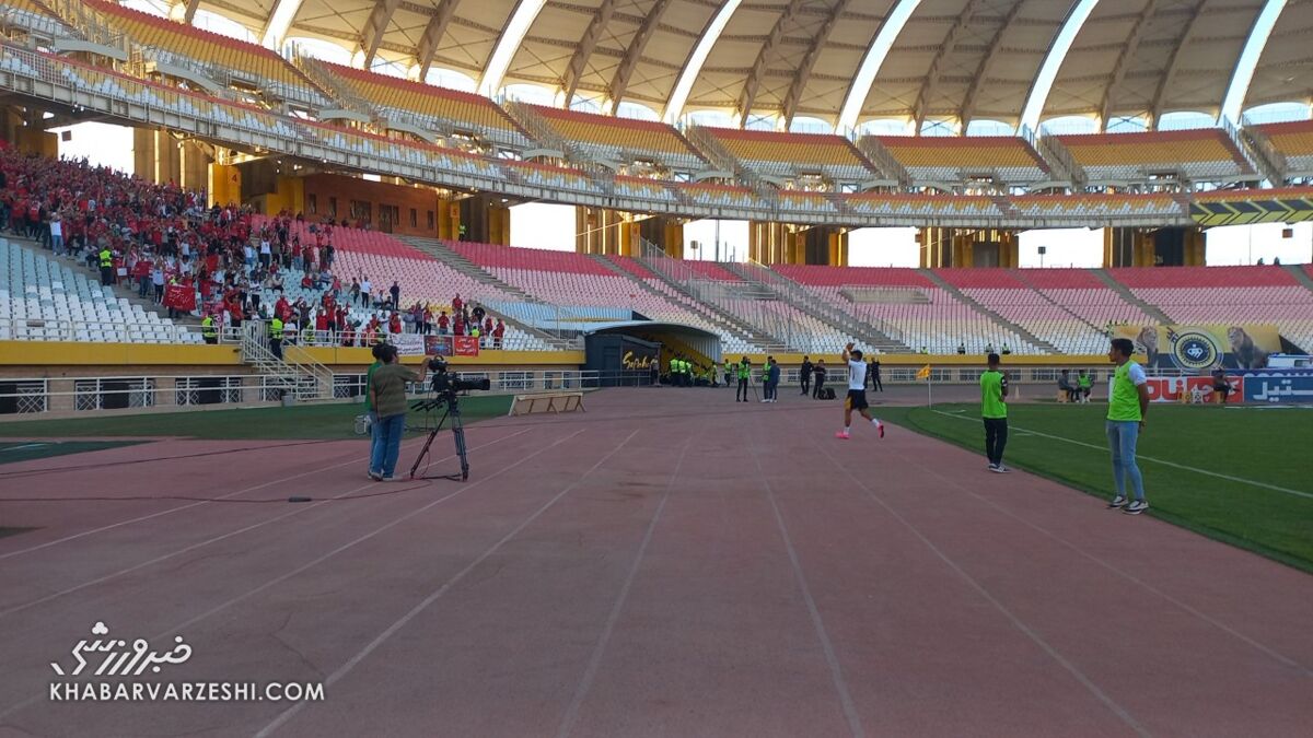 عکس| اتفاق جالب برای رامین رضاییان در اصفهان/ مدافع پرسپولیسی محبوب تبریزیها