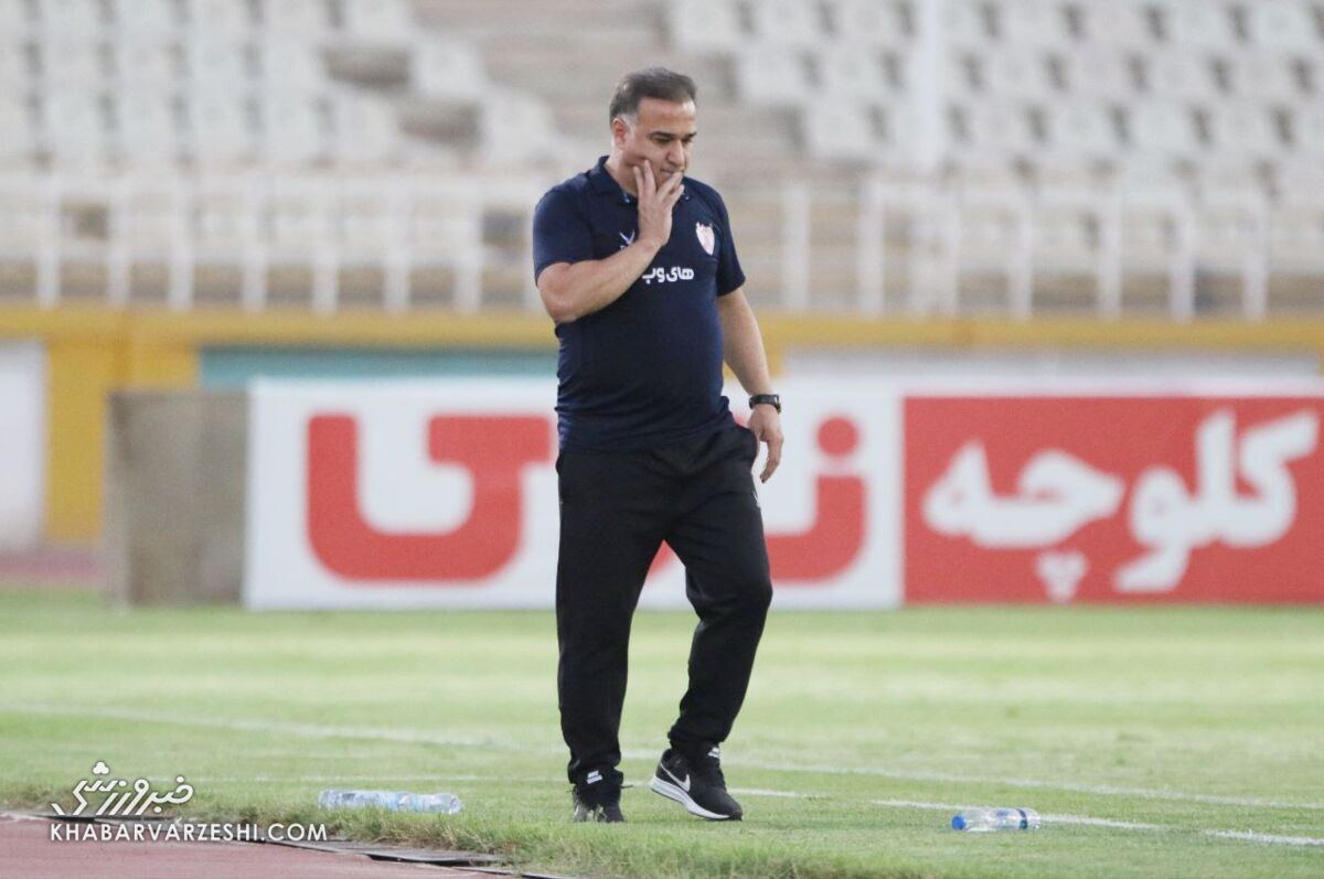 دینمحمدی: کشتیگیر ما دو تا شوت بیرون میزد، کار تمام بود!/ نکونام نباید اجازه میداد استقلال بدون اجازه او بازیکن بخرد دینمحمدی: کشتیگیر ما دو تا شوت بیرون میزد، کار تمام بود!/ نکونام نباید اجازه میداد استقلال بدون اجازه او بازیکن بخرد