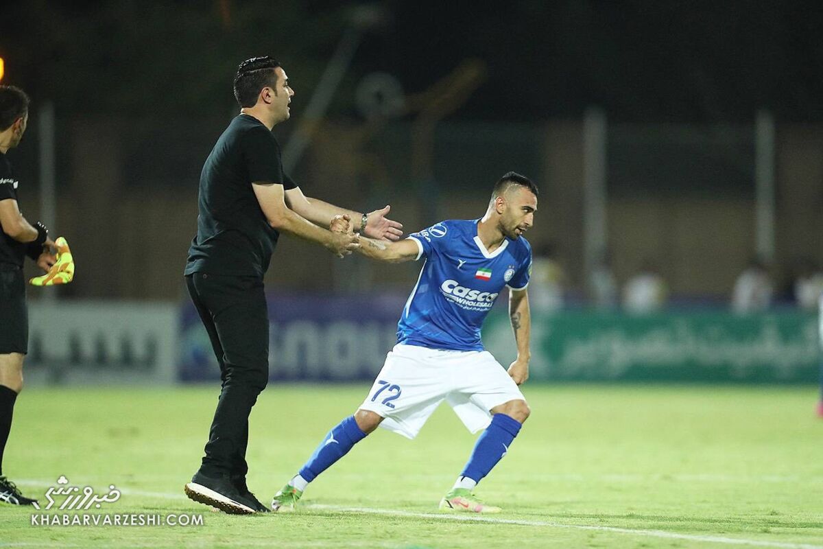 نمیتوانید هوادار استقلال را از دیدن تیمش محروم کنید/ الان چه وقت ترمیم آزادی بود؟/ به ساپینتو ایراد نگیرید!