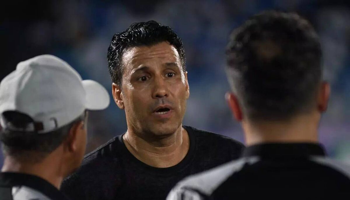 این تصاویر را ببینید تا متوجه شوید باخت در انزلی چه تبعاتی دارد/ پشت صحنه ملوان و شور و شوق کم سابقه هواداران؛ هشدار شدید به بعضی ها بعد از اولین شکست