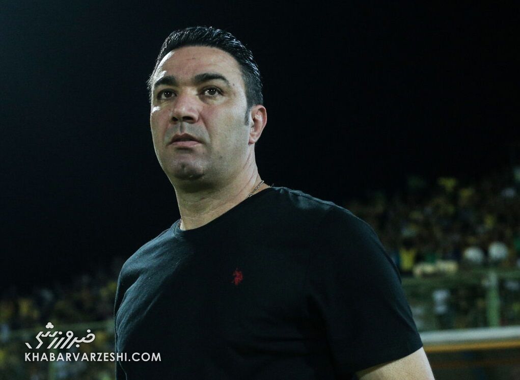 تصاویر| آرزو میکنم ستاره سوم استقلال را بگیری/ هوادار موردعلاقه مجیدی در کنار نکونام تصاویر| آرزو میکنم ستاره سوم استقلال را بگیری/ هوادار موردعلاقه مجیدی در کنار نکونام