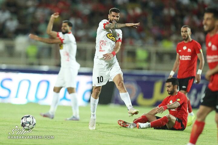 میلاد سرلک؛ تراکتور - پرسپولیس