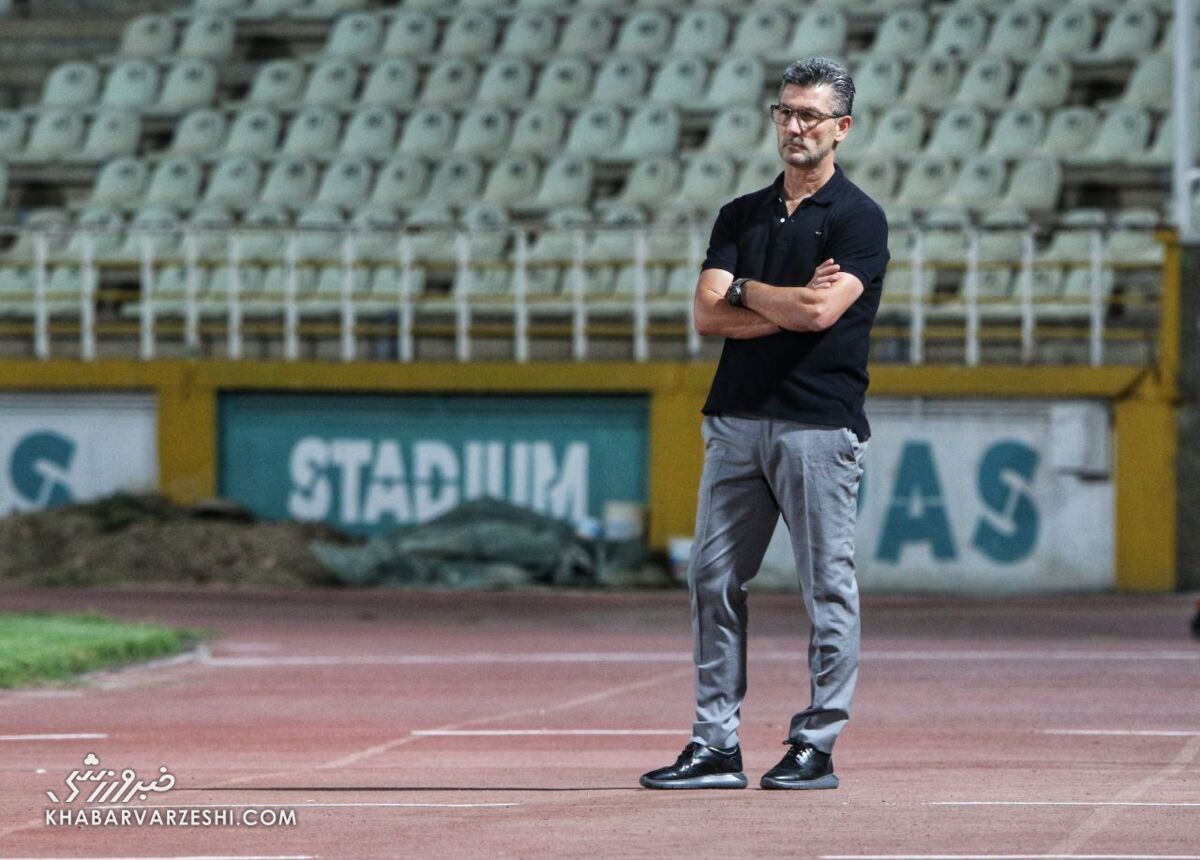 قیام مرد یونانی علیه قوانین نانوشته فوتبال/ مربی اشتباه کرد یا ملی پوش جوان تنبیه شد؟