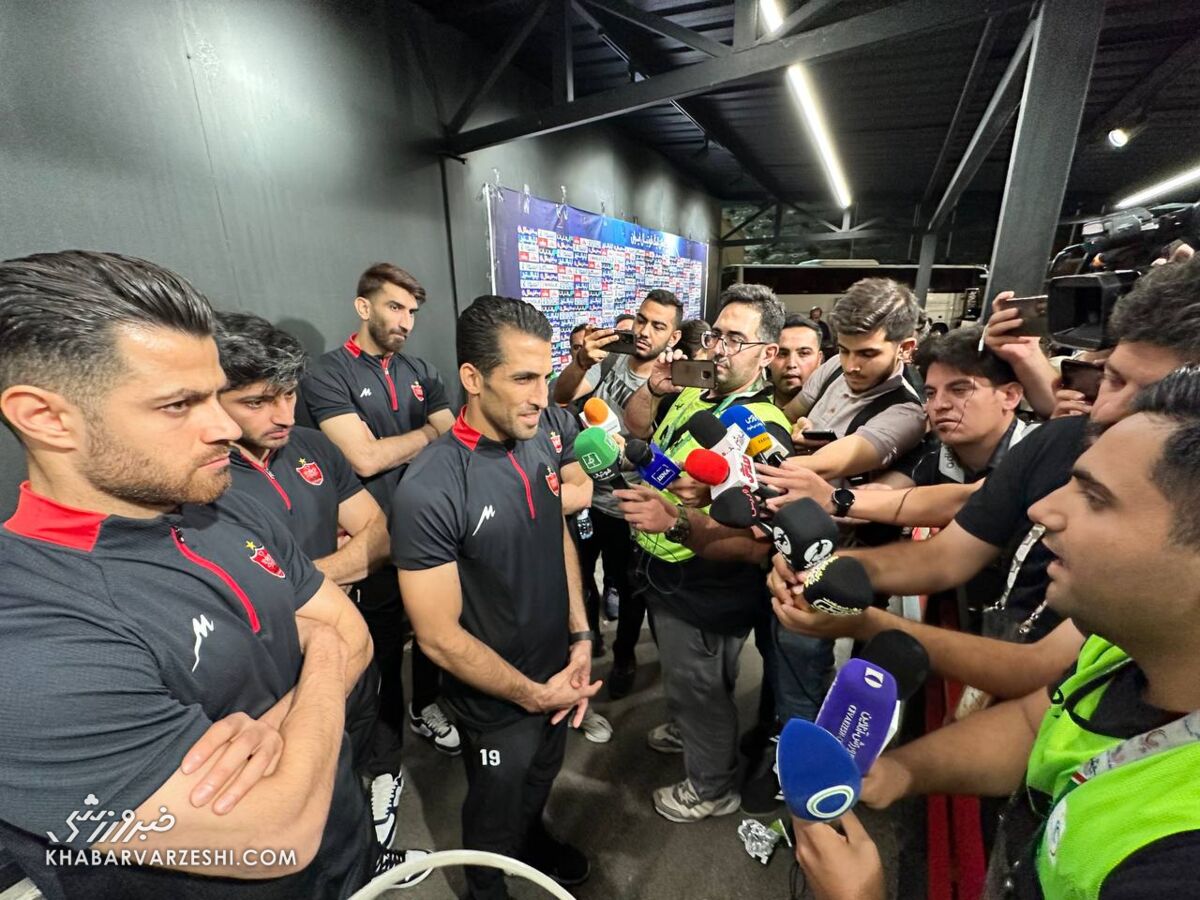 وحید امیری: پرسپولیس باید بهترین و بزرگ‌ترین اسپانسر را داشته باشد/ مشکل خاصی نبود، شجاع دوست من است