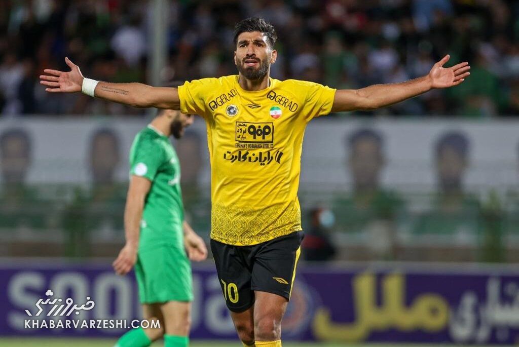 سپاهان؛ پیروز دربی اصفهان/ طلاییپوشان، پرسپولیس را پشت سر گذاشتند سپاهان؛ پیروز دربی اصفهان/ طلاییپوشان، پرسپولیس را پشت سر گذاشتند