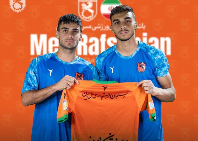 عکس| تحویل دو بازیکن جدید به فوتبال توسط مهدویکیا