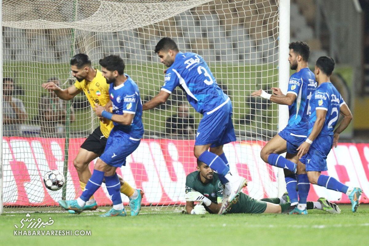 رأی سپاهان به ضرر استقلال و به نفع پرسپولیس شد/ مگر رضا اسدی به استقلال گل نزد؛ چرا ۳ امتیاز بازی را برنمیگردانید؟