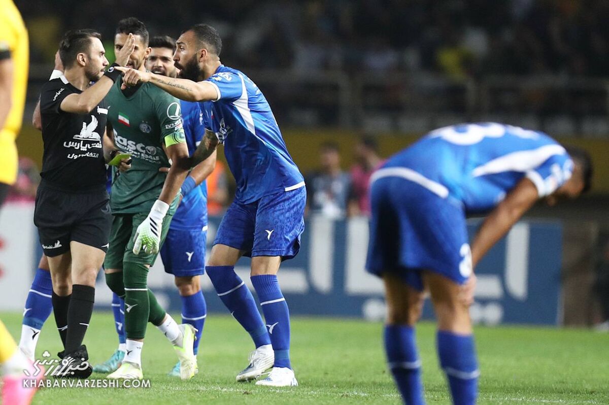 کلوب| استقلال به نقلوانتقالات باخت نه سپاهان کلوب| استقلال به نقلوانتقالات باخت نه سپاهان