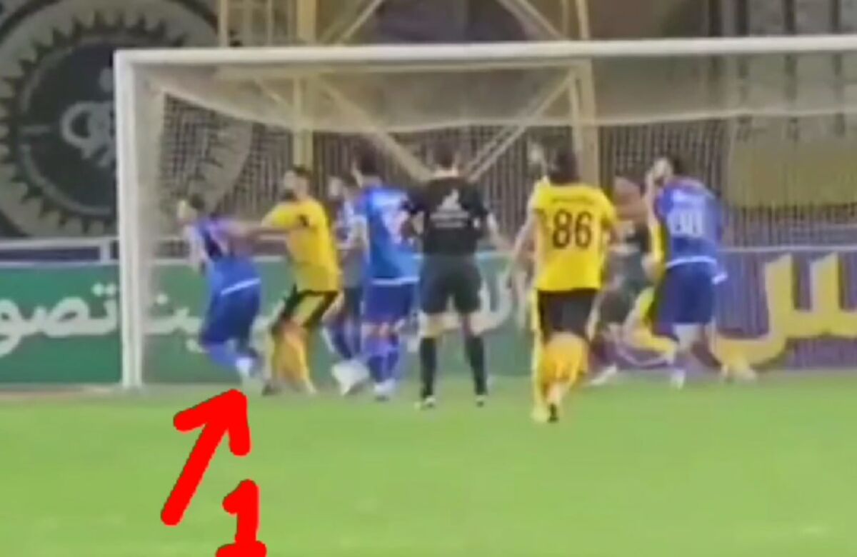 تصاویر| مدارک سپاهان علیه جنجالیترین صحنه هفته/ استقلال یک پنالتی هم بدهکار شد!