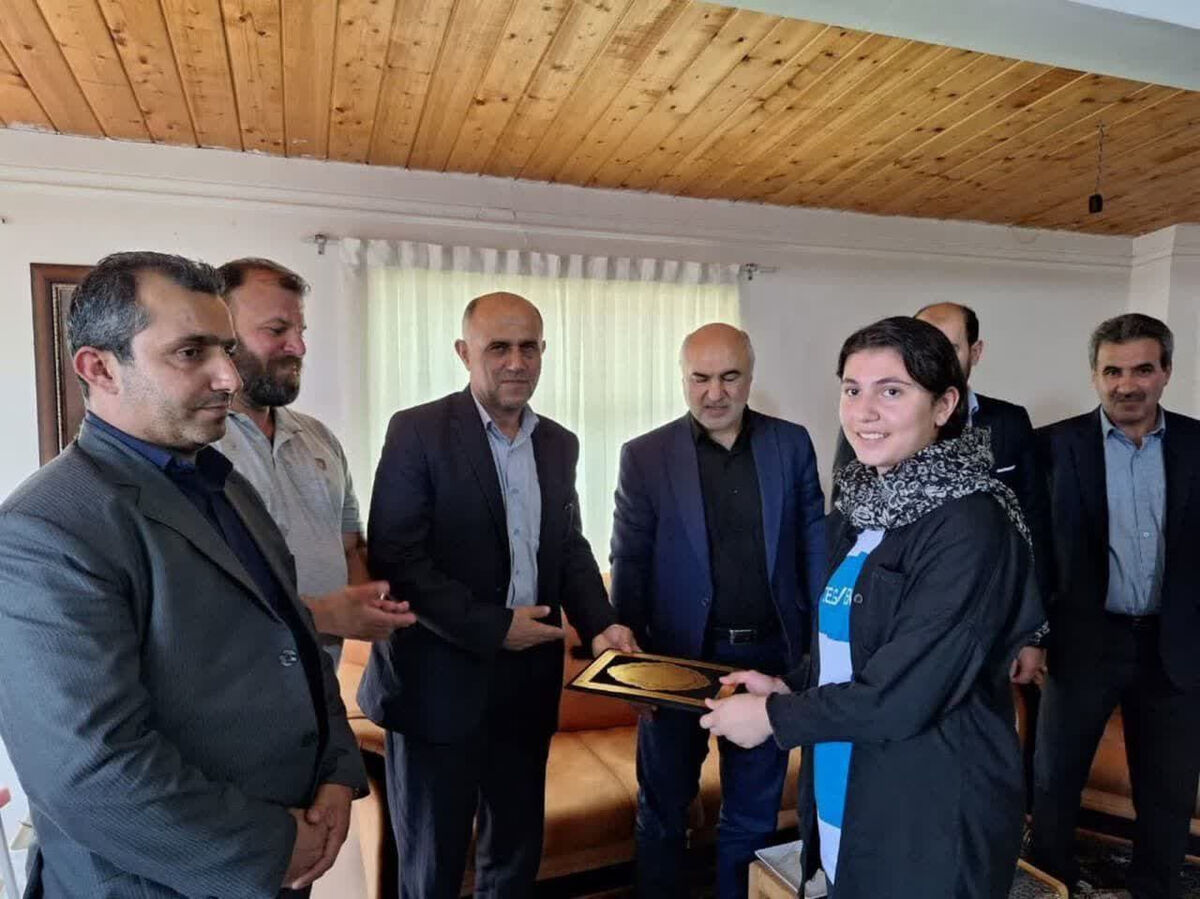 عکس| مسئولی که تصویر یک ورزشکار زن را منتشر کرد برکنار شد! عکس| مسئولی که تصویر یک ورزشکار زن را منتشر کرد برکنار شد!