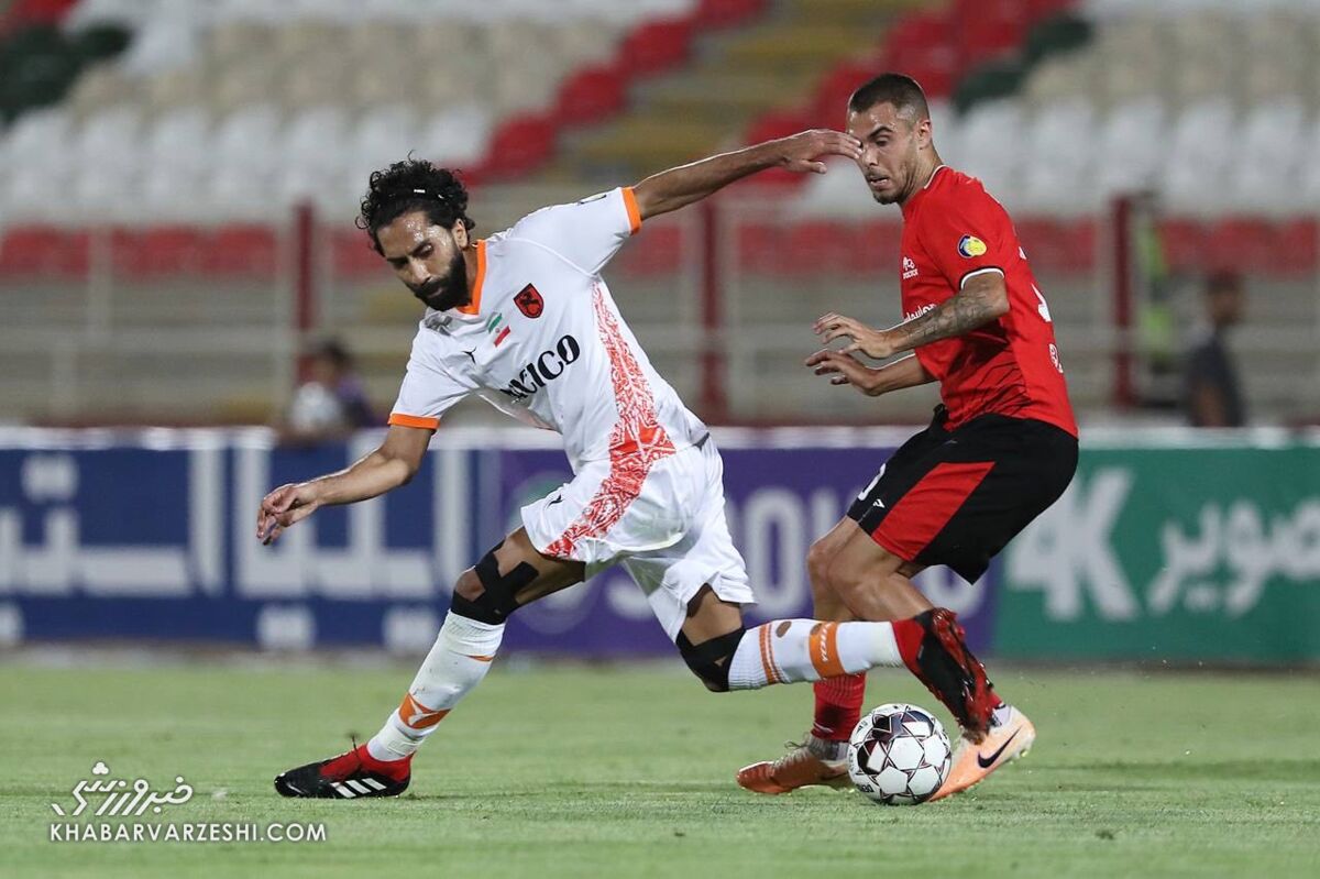 با خرید پرسپولیس، پرونده خرید این دو بازیکن هم در استقلال باز شد! با خرید پرسپولیس، پرونده خرید این دو بازیکن هم در استقلال باز شد!