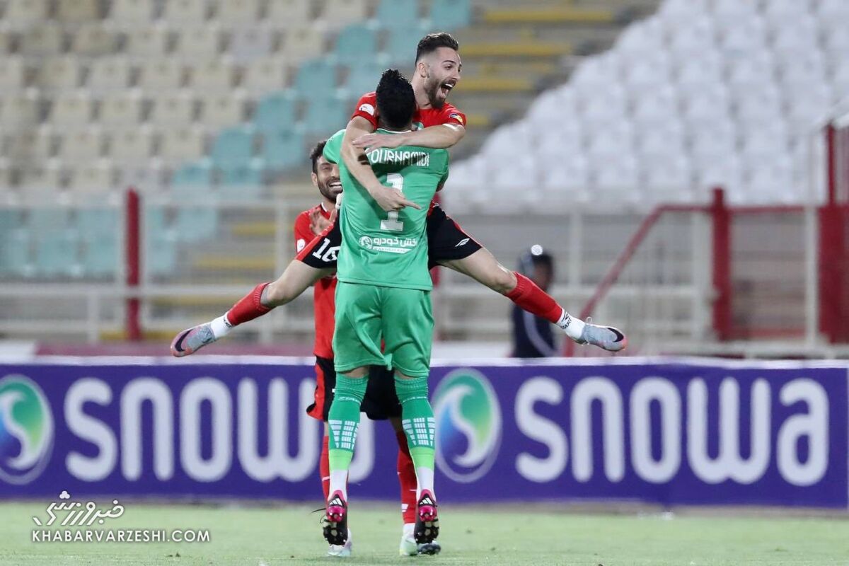 پشت پرده حرکت عجیب گلمحمدی/ پرسپولیس این ستاره را به تیمی داد که رقیب نبود اما... پشت پرده حرکت عجیب گلمحمدی/ پرسپولیس این ستاره را به تیمی داد که رقیب نبود اما...