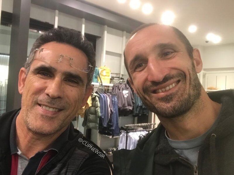 مربی سابق استقلال در آمریکا سمت گرفت/ عکس یادگاری در کنار مدافع سابق ایتالیا و یوونتوس