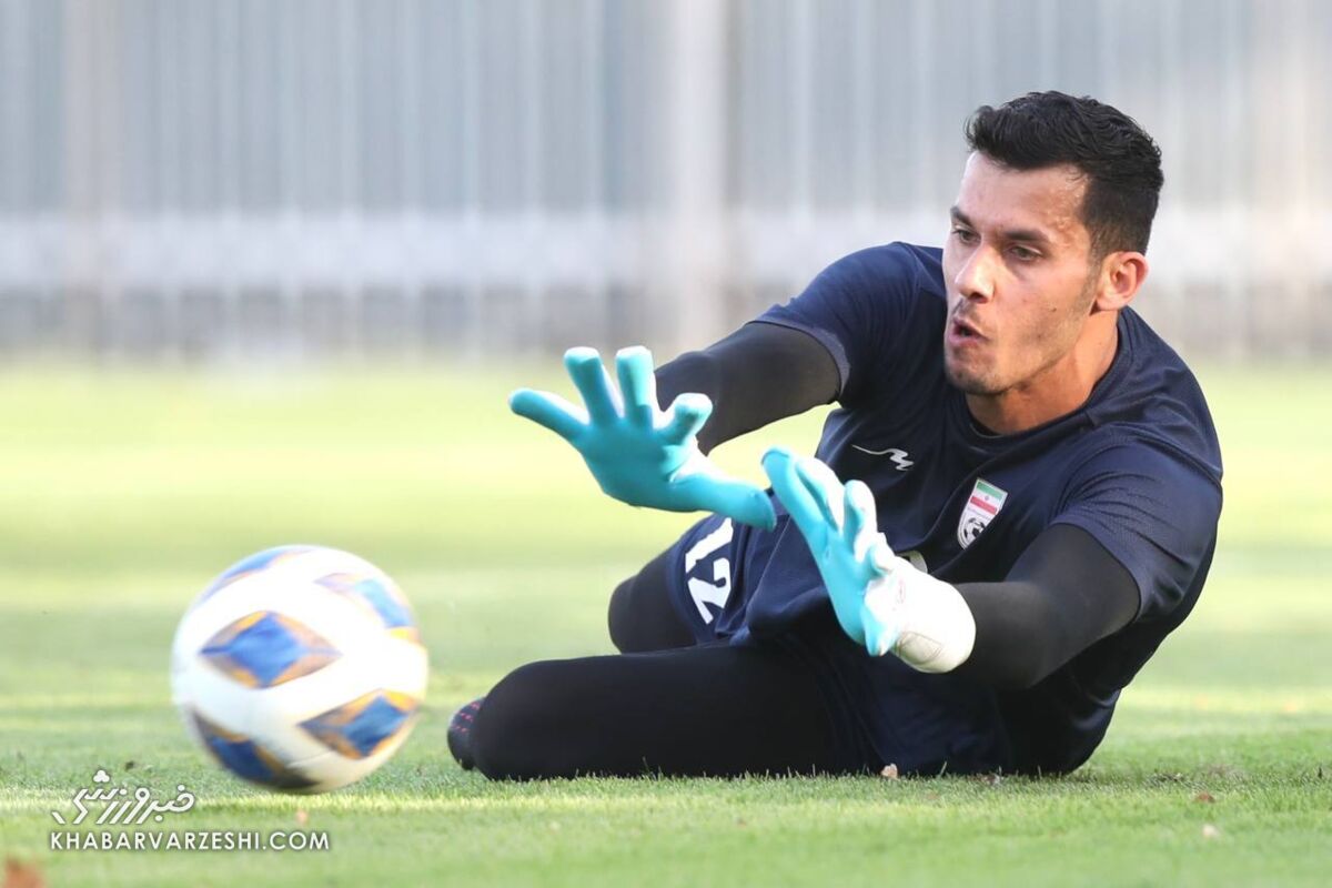 بلاتکلیفی دروازه بان های پرسپولیس و تراکتور/ همه در انتظار مشخص شدن وضعیت بیرانوند و اعلام رای نهایی!